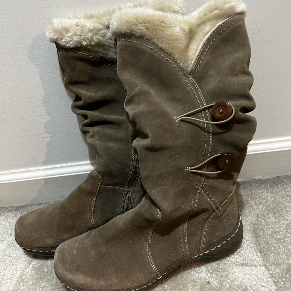 Boots NEW